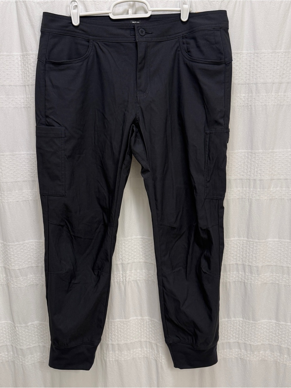 NWT Prana Halle Jogger II Coal Gray Womens 12 Cargo Outdoor Hiking $95